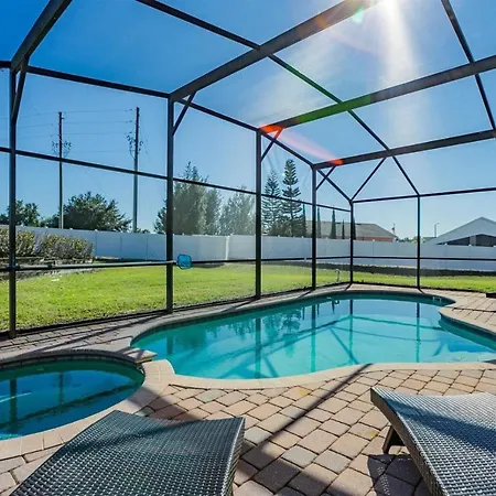 Lazy Breeze Villa- Pool-Spa, Gameroom, Near Disney
